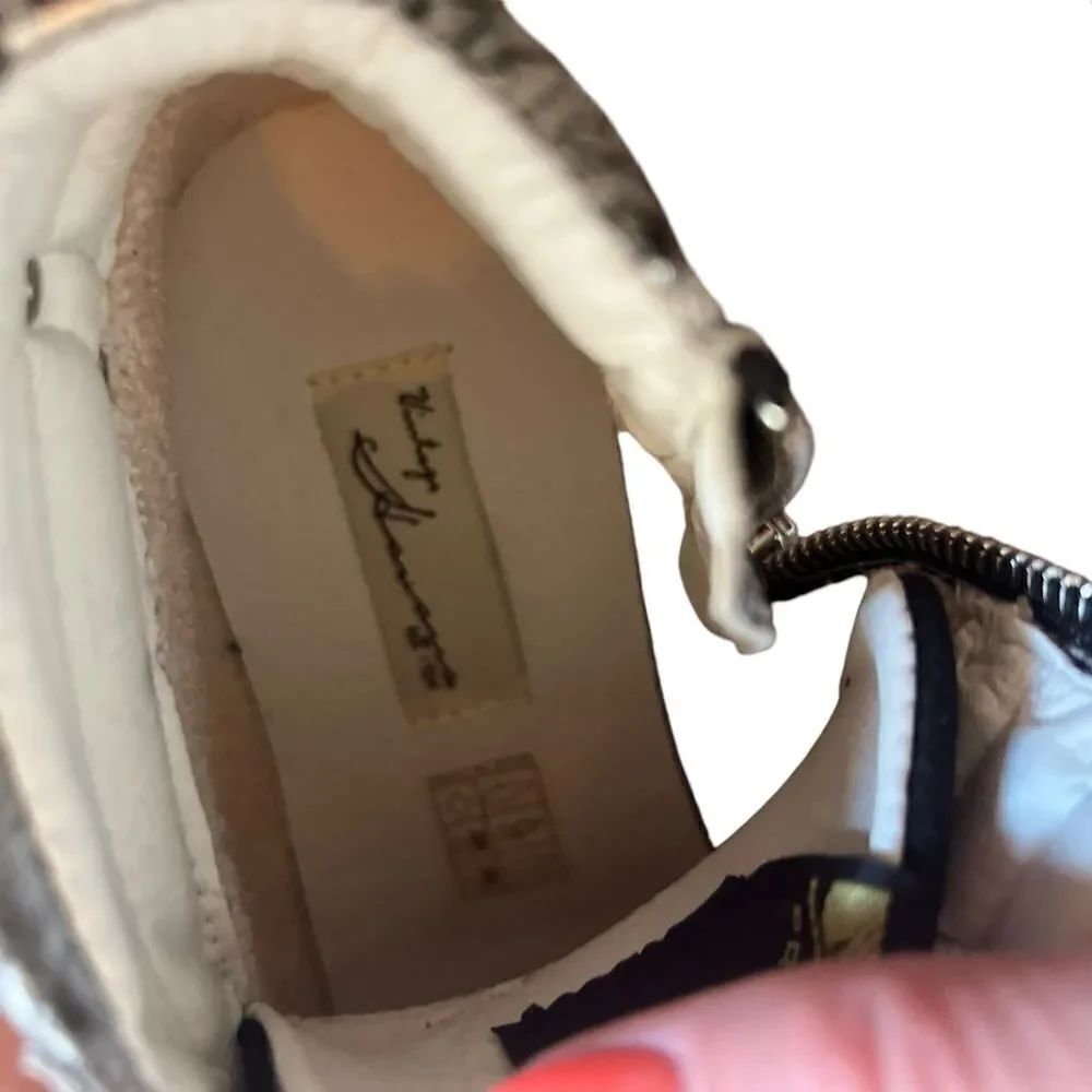 Nwt Vintagehavana Sneakers Size 8.5 — image 7 of 8